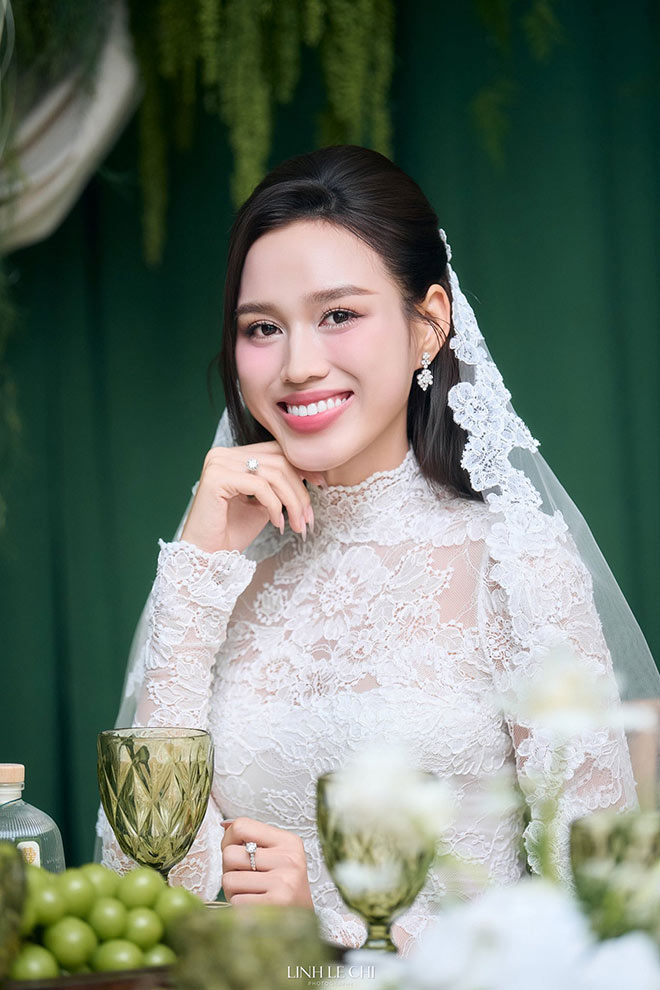 Nhan sắc rạng rỡ của Hoa hậu Đỗ Thị Hà. Ảnh: Team Lê Chí Linh
