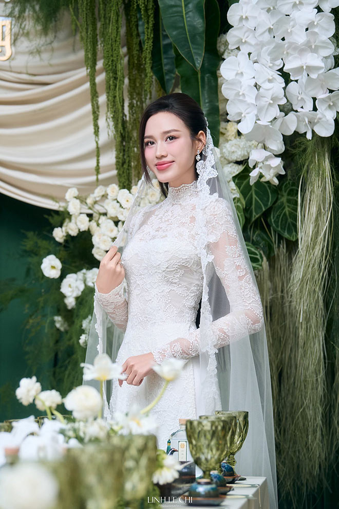 Nhan sắc rạng ngời của hoa hậu nhận về nhiều lời khen ngợi. Ảnh: Team Lê Chí Linh