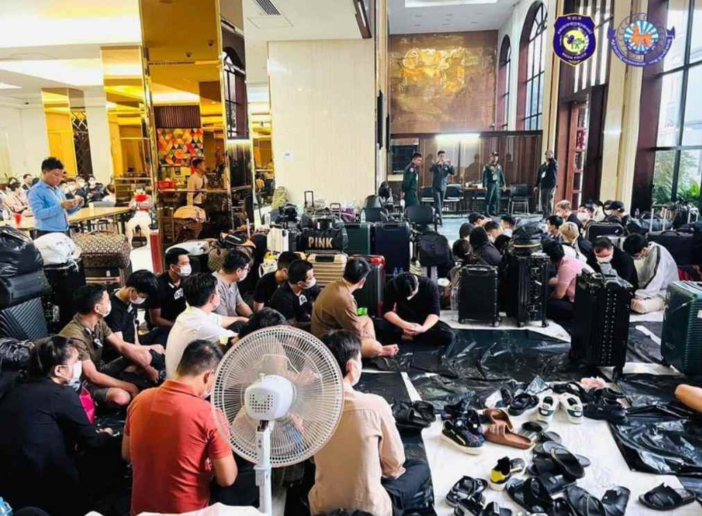 Cảnh sát Preah Sihanouk (Campuchia) đột kích ổ lừa đảo trực tuyến, ngày 10.3.2024. Ảnh: Cảnh sát Preah Sihanouk