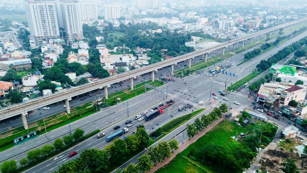 Hiện trạng khu vực xây nút giao Bình Thái.  Ảnh: Anh Tú