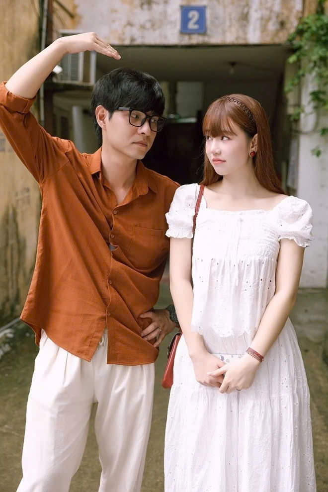 Tô Dũng và bạn diễn Quỳnh Kool. Ảnh: Đoàn phim cung cấp