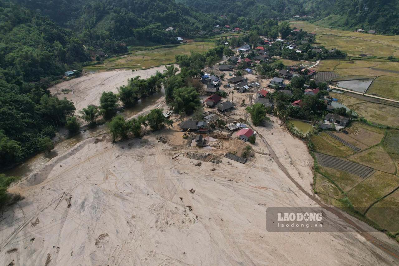 Đối với mỏ cát đang được lực lượng chức năng bảo vệ nghiêm ngặt trong thời gian chờ đấu giá khai thác. Ảnh: Văn Đức