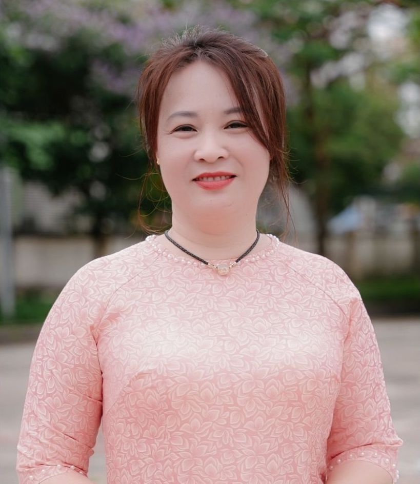 Cô Nguyễn Thiên Hương - Phó Hiệu trưởng Trường THCS Mai Lâm (xã Đông Anh, Hà Nội). Ảnh: Phương Anh