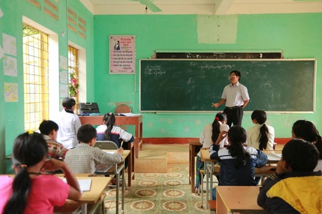 Đề xuất tăng lương - động lực để giáo viên vùng cao bám trụ với nghề