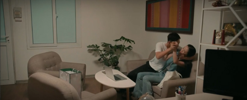 Cảnh quay khiến Ngọc Trâm vừa sợ hãi vừa thương xót cho nhân vật Nga. Ảnh: VFC