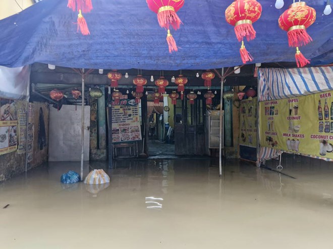 Người Hội An tiếc nuối nhìn nhà cổ 70 năm xuống cấp