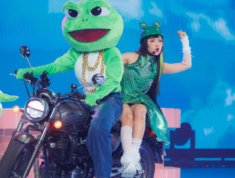 Tiết mục “Ếch ngoài đáy giếng” của Phương Mỹ Chi. Ảnh: Nhà sản xuất