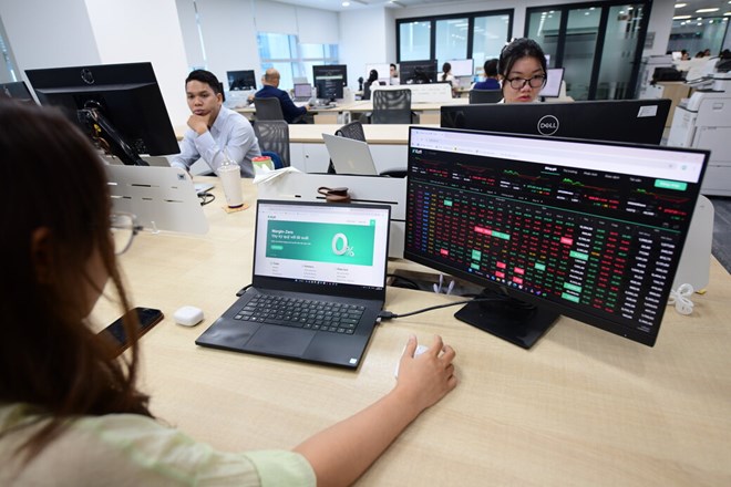 Thanh khoản thị trường chứng khoán vẫn chưa khởi sắc