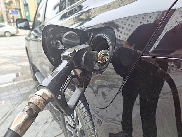 Giá xăng dầu hôm nay 29.11: Đồng loạt giảm sâu