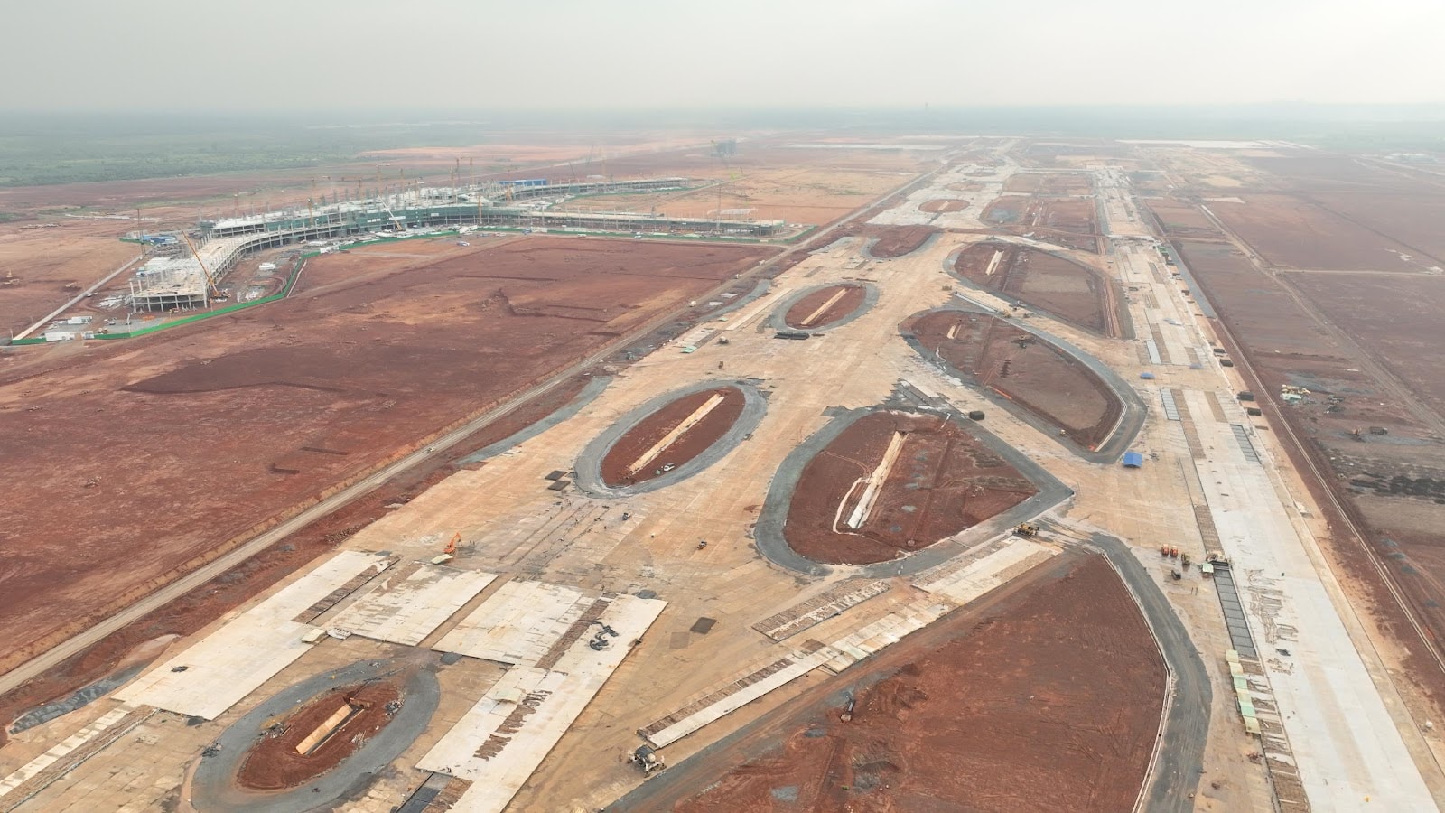 Hình ảnh thi công dự án cảng hàng không quốc tế Long Thành. Ảnh: TL.