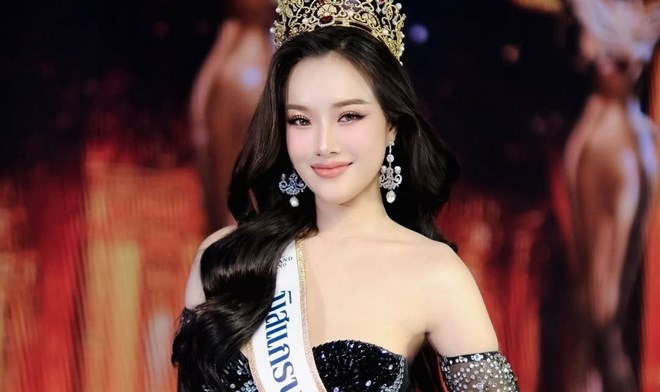 Mỹ nhân 18 tuổi đăng quang hoa hậu ở Thái Lan nói  cảm ơn bằng tiếng Việt