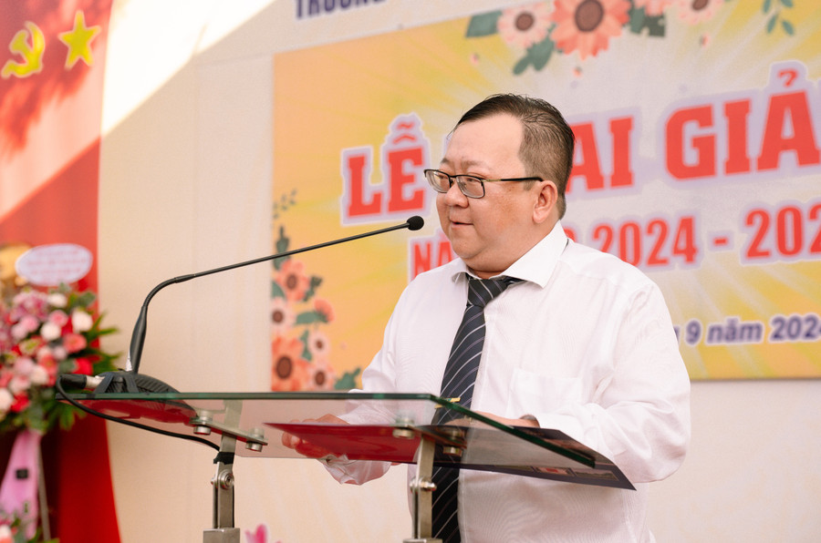 Ông Trần Nghĩa Nhân, Hiệu trưởng Trường THPT Nam Sài Gòn. tran-nghia-nhan-1.jpg