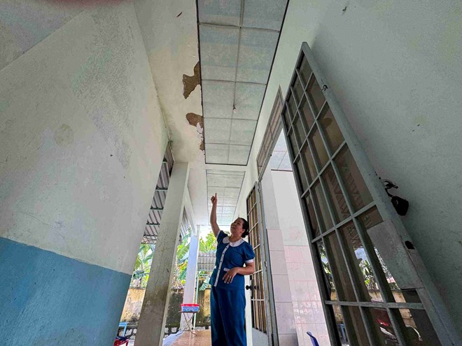 Trường mới xây mãi không xong, trẻ mầm non ở Khánh Hòa phải học trong phòng cũ nát