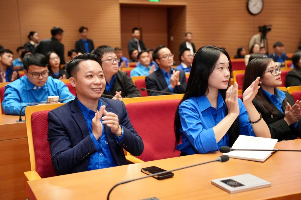 Đối thoại thanh niên: Nóng 5 vấn đề giới trẻ Thủ đô quan tâm