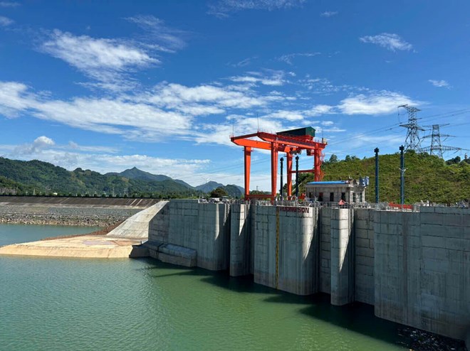 Chuyển mục đích 3,99ha đất rừng phục vụ mở rộng thủy điện Hòa Bình