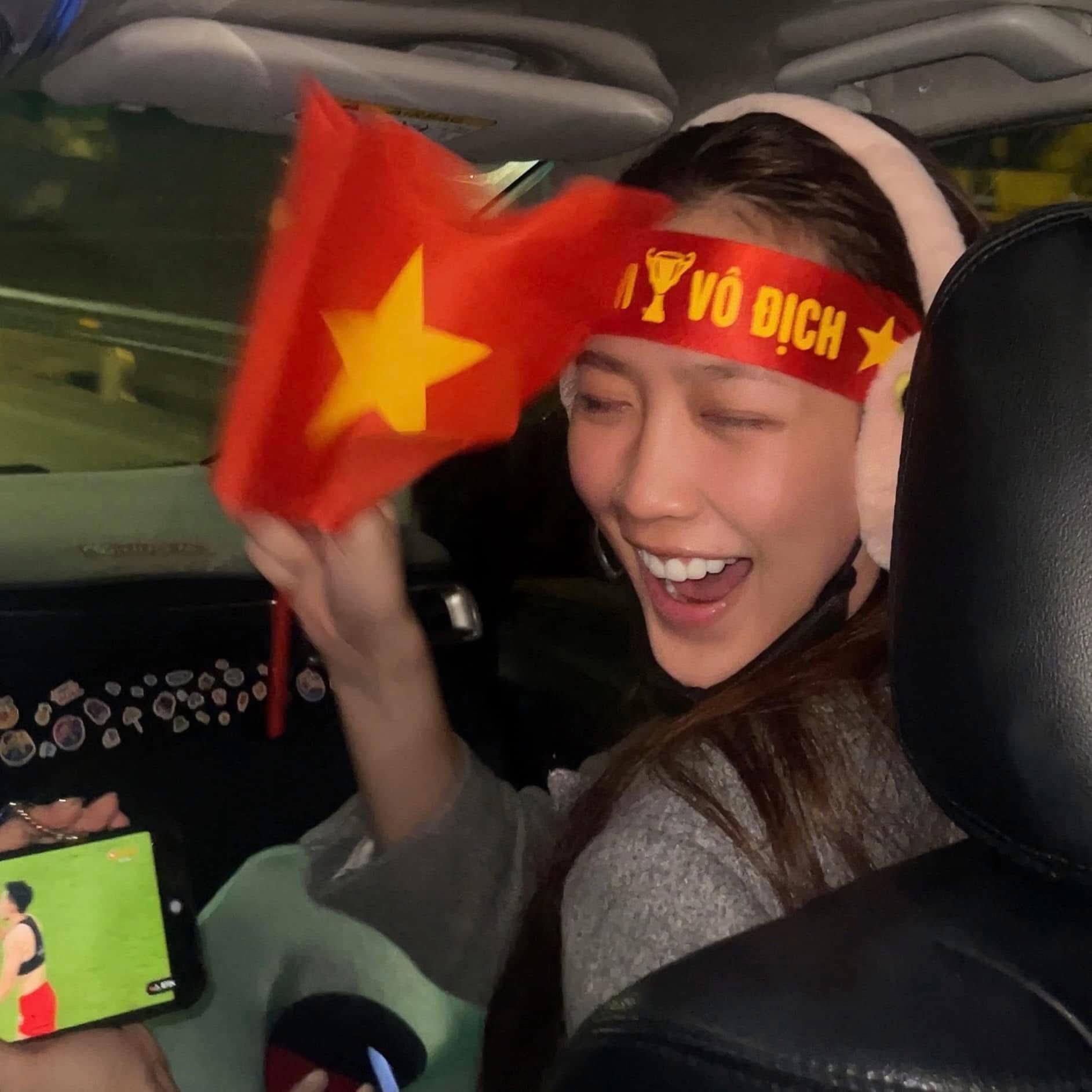 Hoa hậu Bảo Ngọc phấn khích trước chiến thắng của đội tuyển U22 Việt Nam. Ảnh cắt từ clip