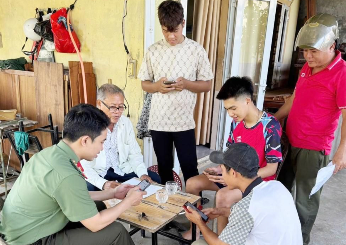 Ảnh màn hình 2025-12-22 lúc 08.47.43