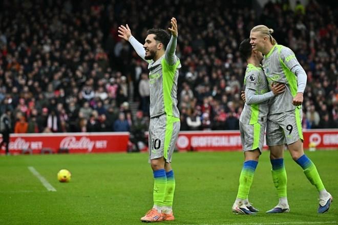 Rayan Cherki mang đến sự đột biến trong lối chơi của Man City.  Ảnh: AFP