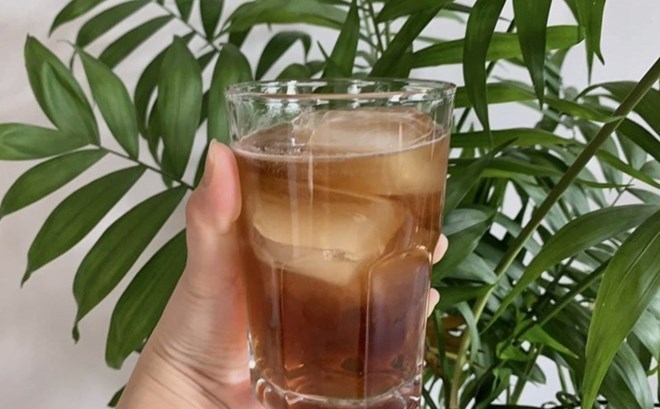 Thường xuyên uống nước ngọt ăn kiêng, gan chịu tác động gì?