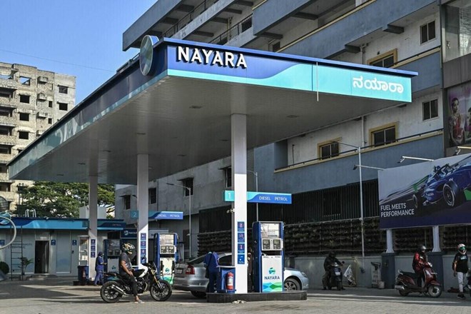 Khách hàng lớn mua dầu của Nga có thông báo bất ngờ