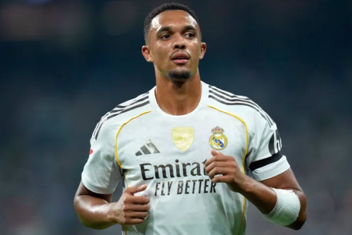 Trent Alexander-Arnold lọt vào tầm ngắm của Man City như một giải pháp sáng tạo mới.