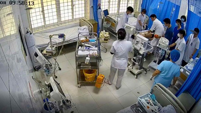 Cứu sống nam sinh 22 tuổi ngừng tuần hoàn ngay tại giảng đường