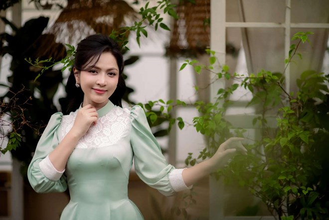 Ca sĩ Duyên Quỳnh với sự nghiệp 2 lần đạt quán quân