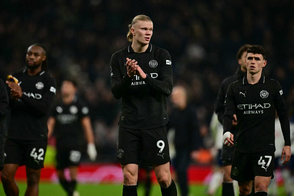 Man City đã bị ngợp bởi sự chủ động của Tottenham trong hiệp 2.  Ảnh: AFP