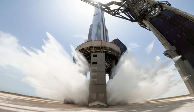 Elon Musk tạo tập đoàn lớn nhất thế giới 1.250 tỉ USD