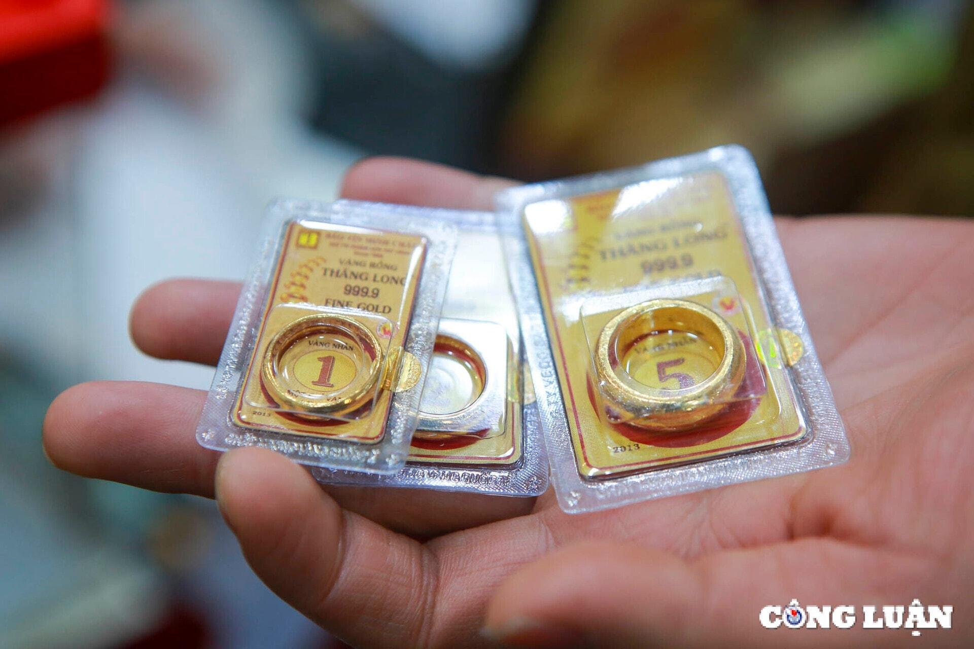 Giá vàng 8h30 sáng nay 6/2/2026: Tiếp tục giảm rất mạnh