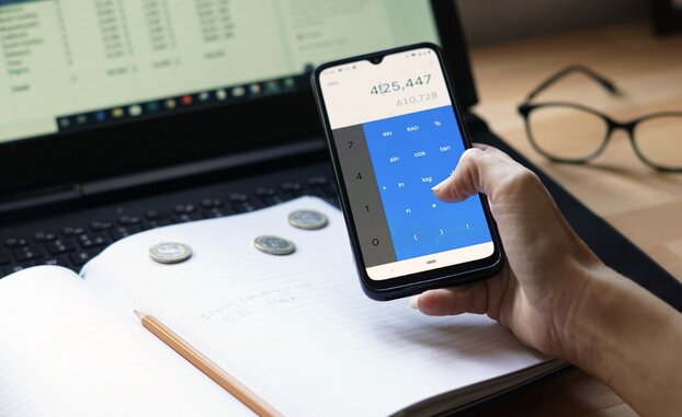 Nhiều ứng dụng công nghệ có thể giúp người dùng trải nghiệm Tết Nguyên Đán 2026 tốt hơn. Ảnh: Thùy Dương