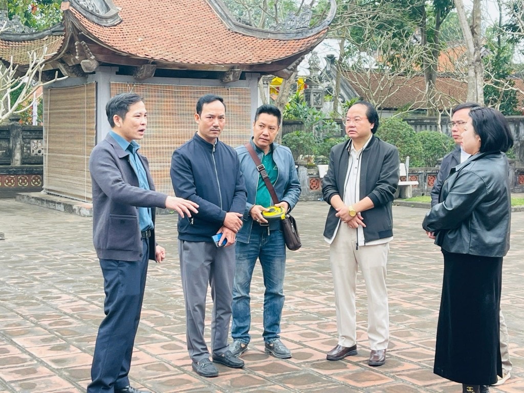 “Rực sáng di sản triều Trần - Rạng rỡ chào kỷ nguyên mới” “Rực sáng di sản triều Trần - Rạng rỡ chào kỷ nguyên mới”