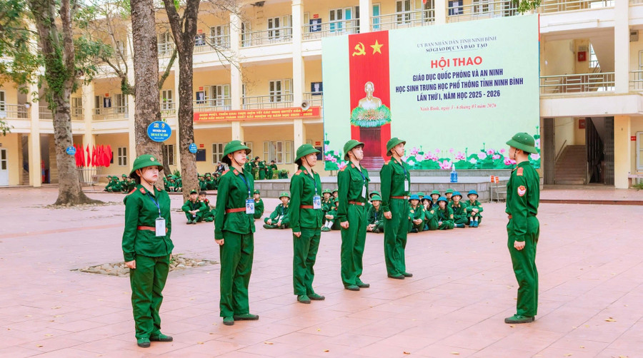 Học sinh Ninh Bình tham gia Hội thao Giáo dục quốc phòng và an ninh năm học 2025 – 2026. Ảnh: NTCC