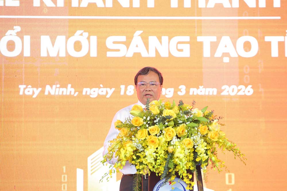 Chủ tịch UBND tỉnh Tây Ninh Lê Văn Hẳn phát biểu tại buổi lễ. Ảnh: Anh Huy