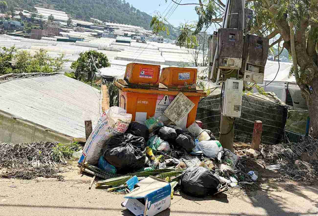 Tỷ lệ thu gom, xử lý rác thải nông nghiệp tại nhiều địa phương trên địa bàn tỉnh Lâm Đồng còn thấp, cần được quan tâm, chỉ đạo trong thời gian tới. Ảnh: Phúc Khánh
