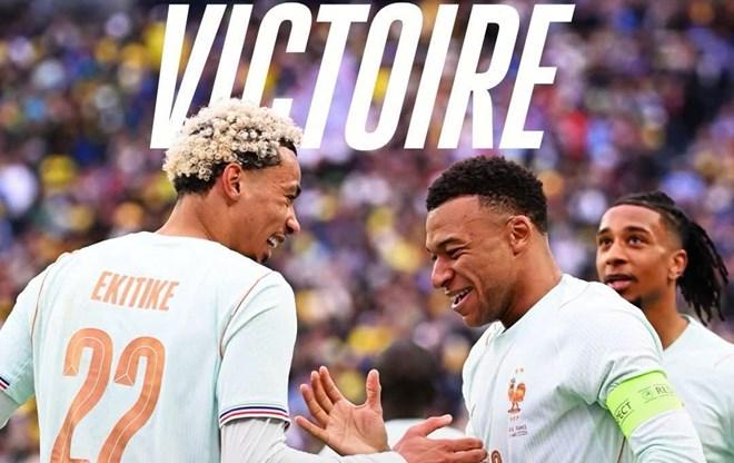 Đội tuyển Pháp thắng Brazil dù chơi thiếu người