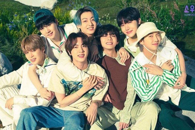 BTS chỉ có khoảng 25 người tham dự buổi họp fan đầu tiên