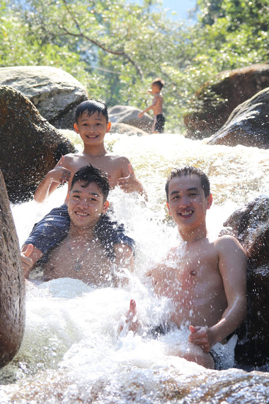 Trong mùa hè, đây là điểm đến lý tưởng của nhiều gia đình. Ảnh: Minh Châu