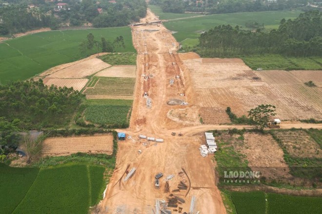 Hiện trạng đường 450 tỉ đồng kết nối khu công nghiệp ở Phú Thọ