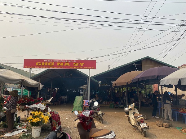 Chờ Nà Sy ở Sơn La. Ảnh: Trường Sơn