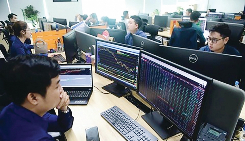 Cổ phiếu bất động sản trước chu kỳ lợi nhuận mới