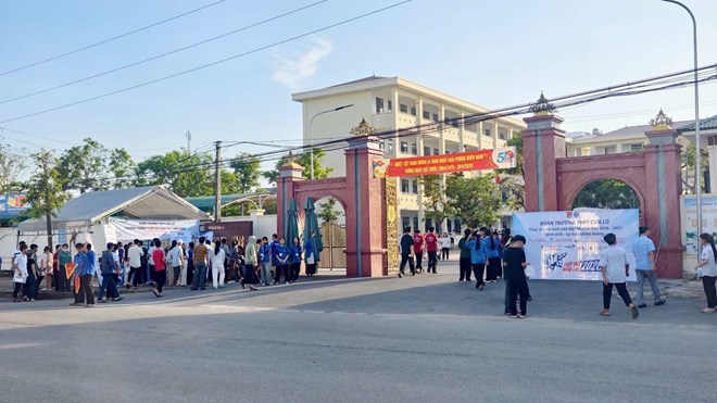 Kỳ thi tuyển sinh lớp 10 ở Nghệ An diễn ra an toàn, đúng quy chế, không lộ đề thi. Ảnh: Ngọc Anh