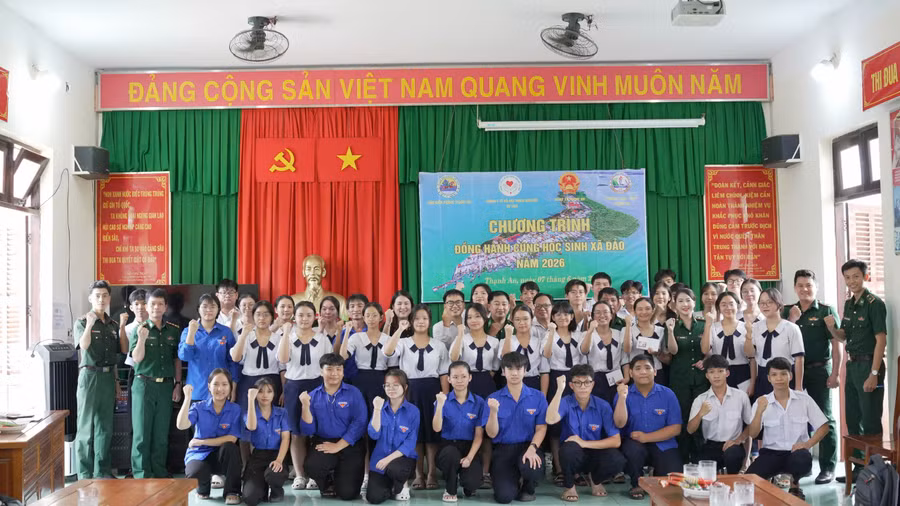 Các thí sinh xã đảo Thạnh An quyết tâm để đạt kết quả cao nhất trong kỳ thi. thi-sinh-xa-dao-1.jpg