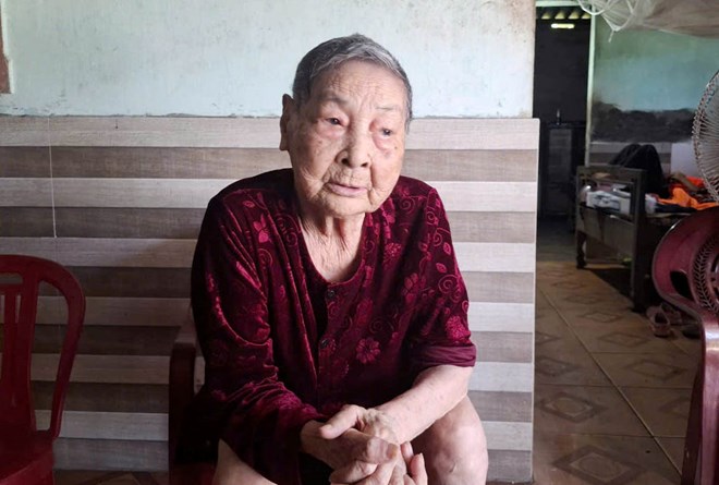 Ở tuổi 91, vợ liệt sĩ mong mỏi tìm được phần mộ của chồng