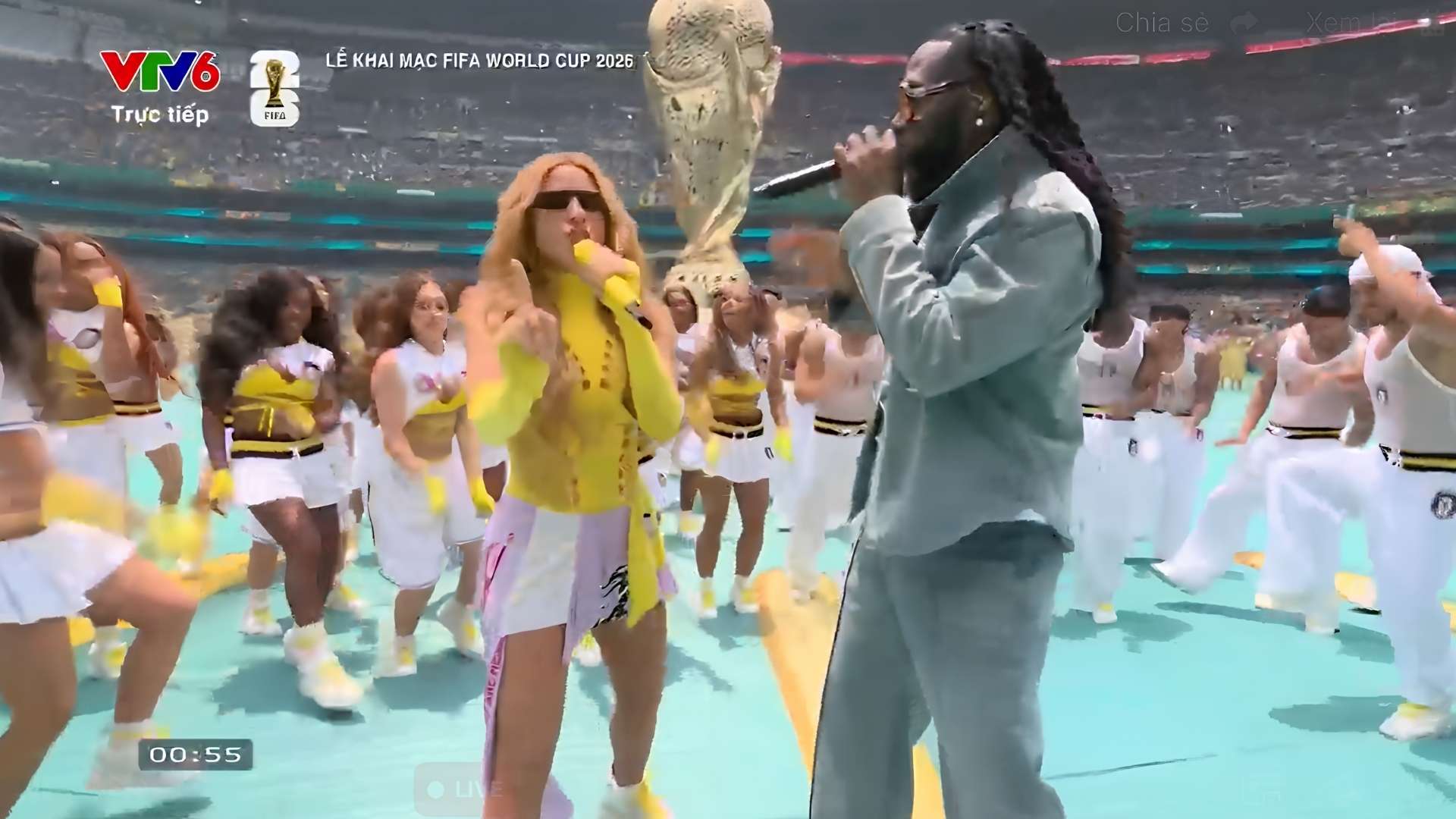 Shakira xuất hiện rực rỡ trên sân khấu lễ khai mạc World Cup 2026 với màn trình diễn ca khúc Dai Dai, khuấy động bầu không khí trước giờ bóng lăn. Ảnh: Chụp màn hình