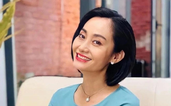 NSƯT Hạnh Thúy là diễn viên đầu tiên có 6 phim  liên tiếp vượt trăm tỉ