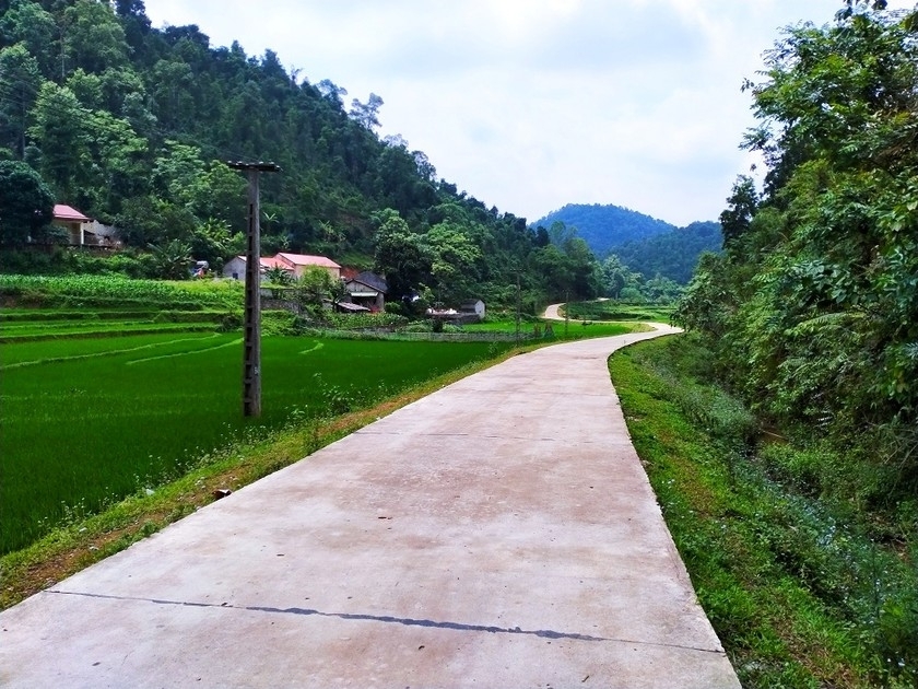 Xây dựng nông thôn mới ở vùng cao: Không chỉ là đường bê tông và nhà văn hóa Xây dựng nông thôn mới ở vùng cao: Không chỉ là đường bê tông và nhà văn hóa