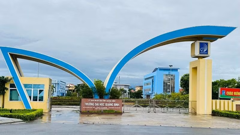 Trường Đại học Quảng Bình đề xuất thành lập trường THPT trực thuộc. 721602886-1318872437086090-4531434873855930291-n.jpg
