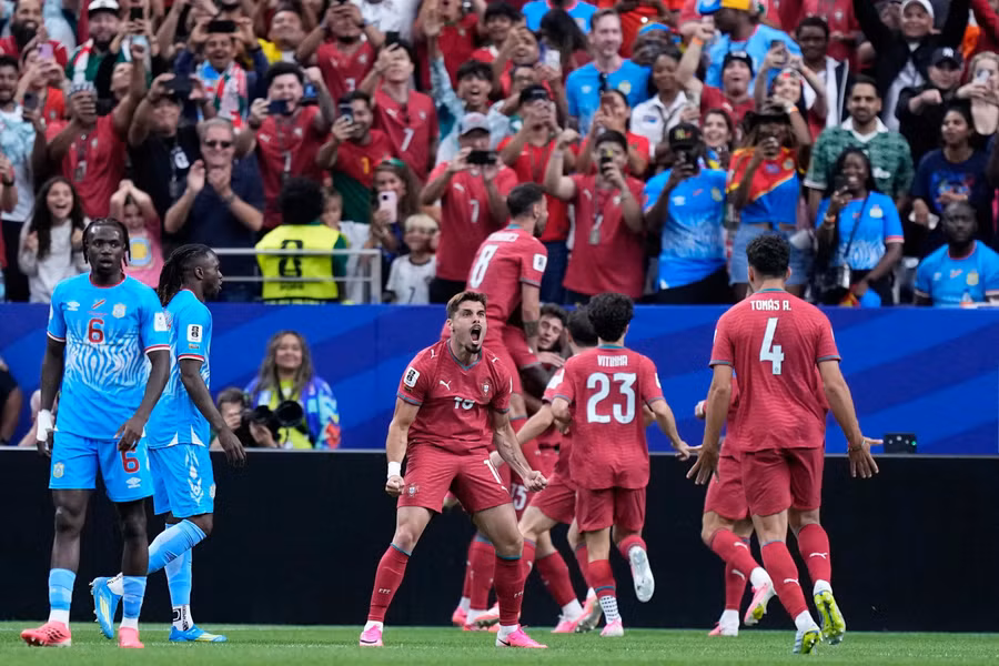 Bàn thắng sớm không giúp Bồ Đào Nha rời sân Houston với 3 điểm trọn vẹn ngày ra quân World Cup 2026. ronaldo-2.jpg