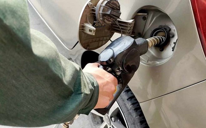 Giá xăng dầu hôm nay 18.6: Đồng loạt giảm